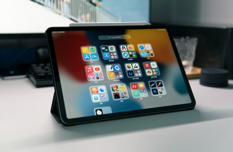 구글 제미나이의 iOS 크롬 확장과 애플의 2026년 아이패드 로드맵: 모바일 생태계의 진화